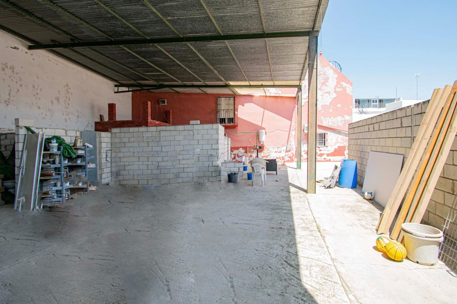 4 soveværelse Semi-Rækkehus til salg i Los Palacios y Villafranca - € 187.000 (Ref: 9095318)