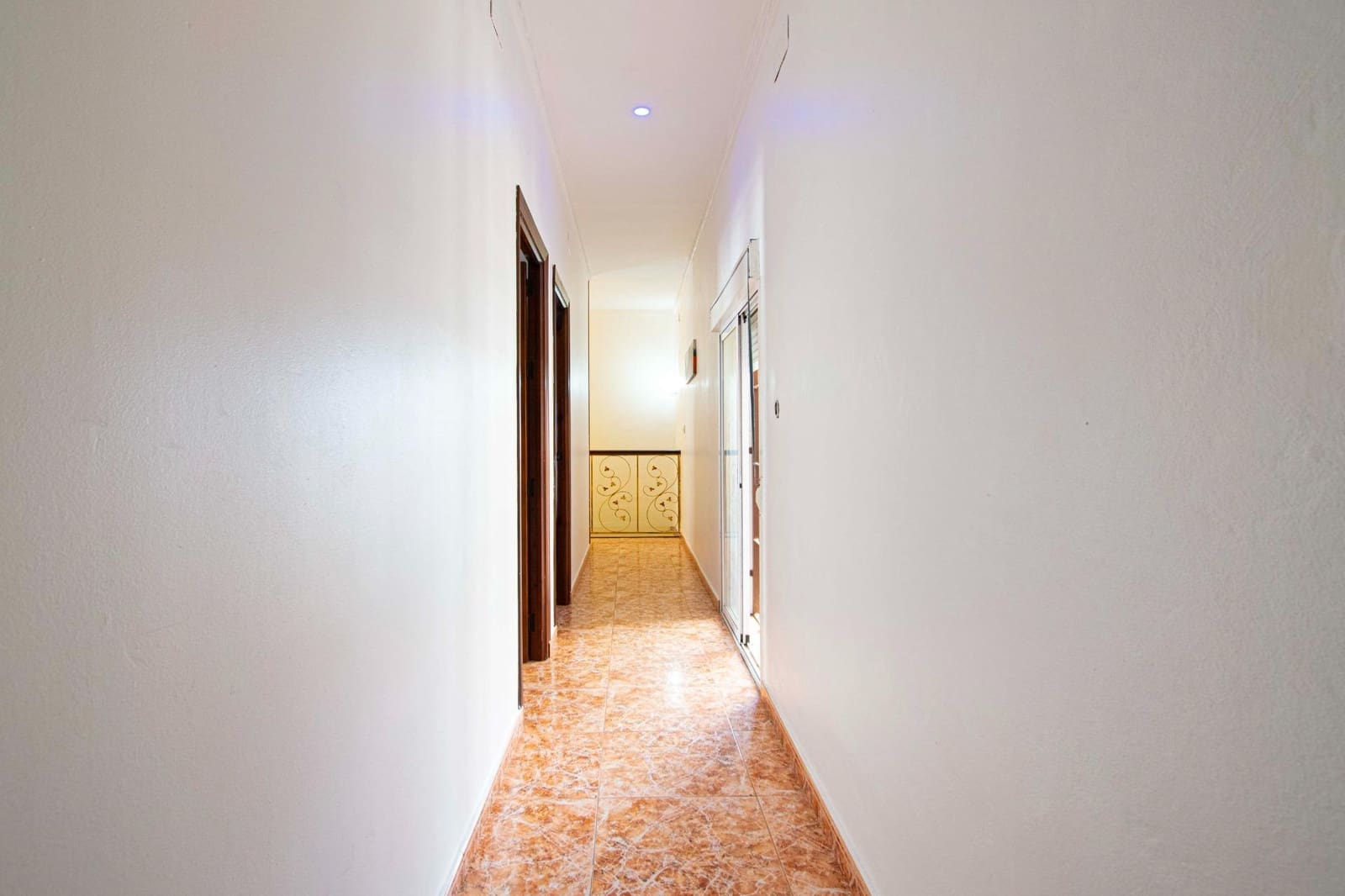 4 soveværelse Semi-Rækkehus til salg i Los Palacios y Villafranca - € 187.000 (Ref: 9095318)