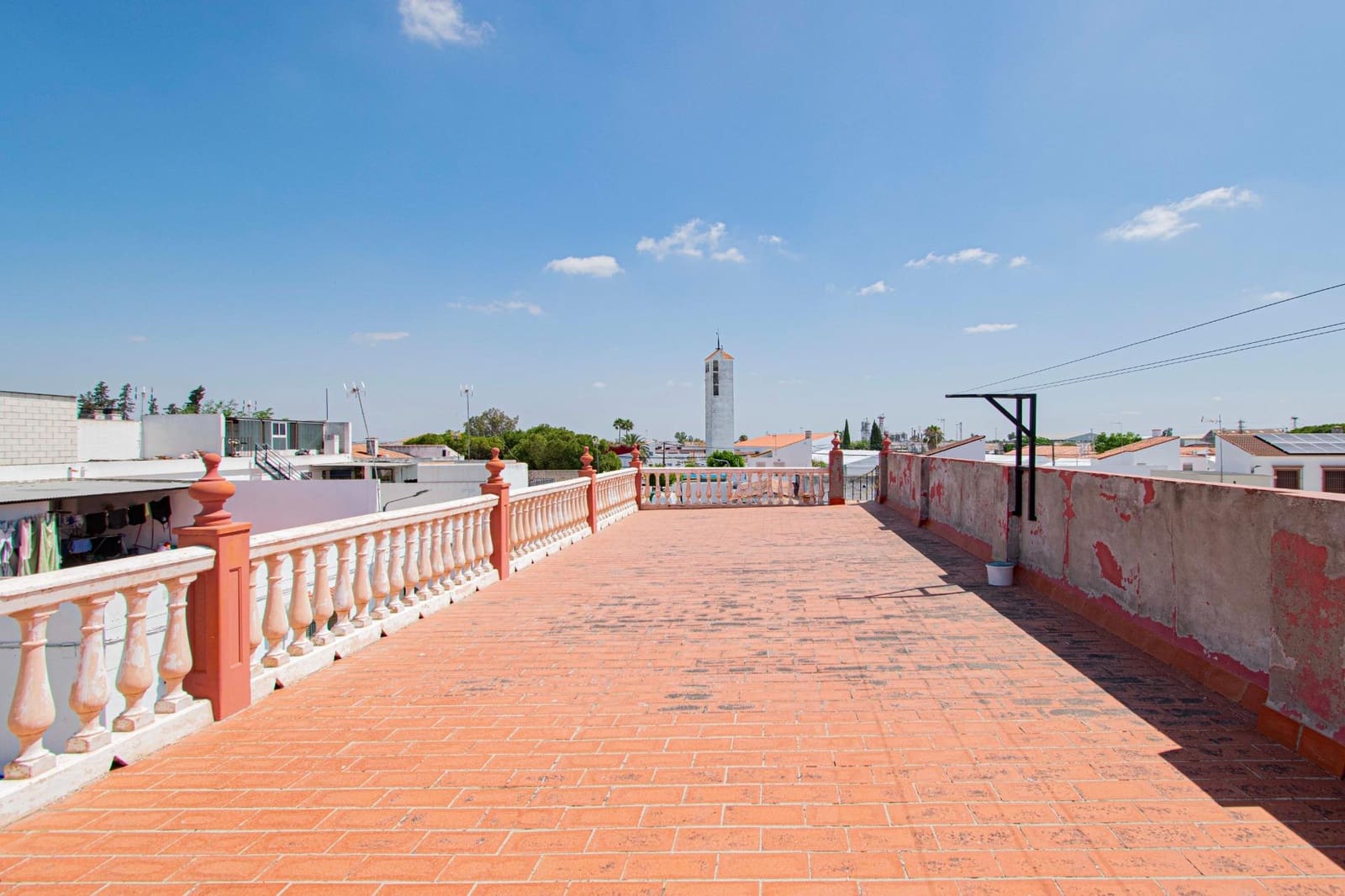 4 soveværelse Semi-Rækkehus til salg i Los Palacios y Villafranca - € 187.000 (Ref: 9095318)