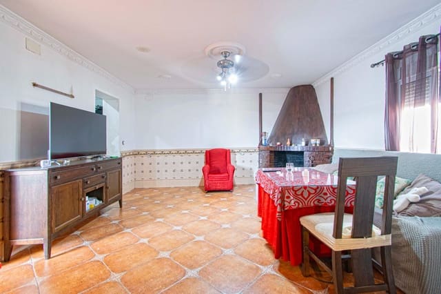 4 soveværelse Semi-Rækkehus til salg i Los Palacios y Villafranca - € 187.000 (Ref: 9095318)