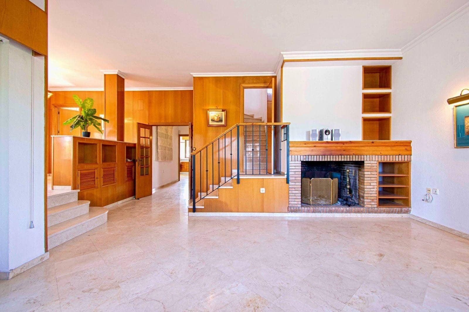 4 quarto Moradia para venda em Montequinto com piscina garagem - 560 000 € (Ref: 9100799)