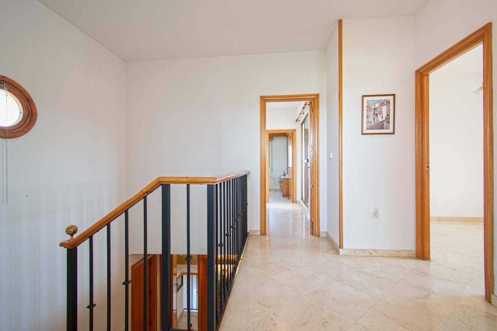 4 quarto Moradia para venda em Montequinto com piscina garagem - 560 000 € (Ref: 9100799)