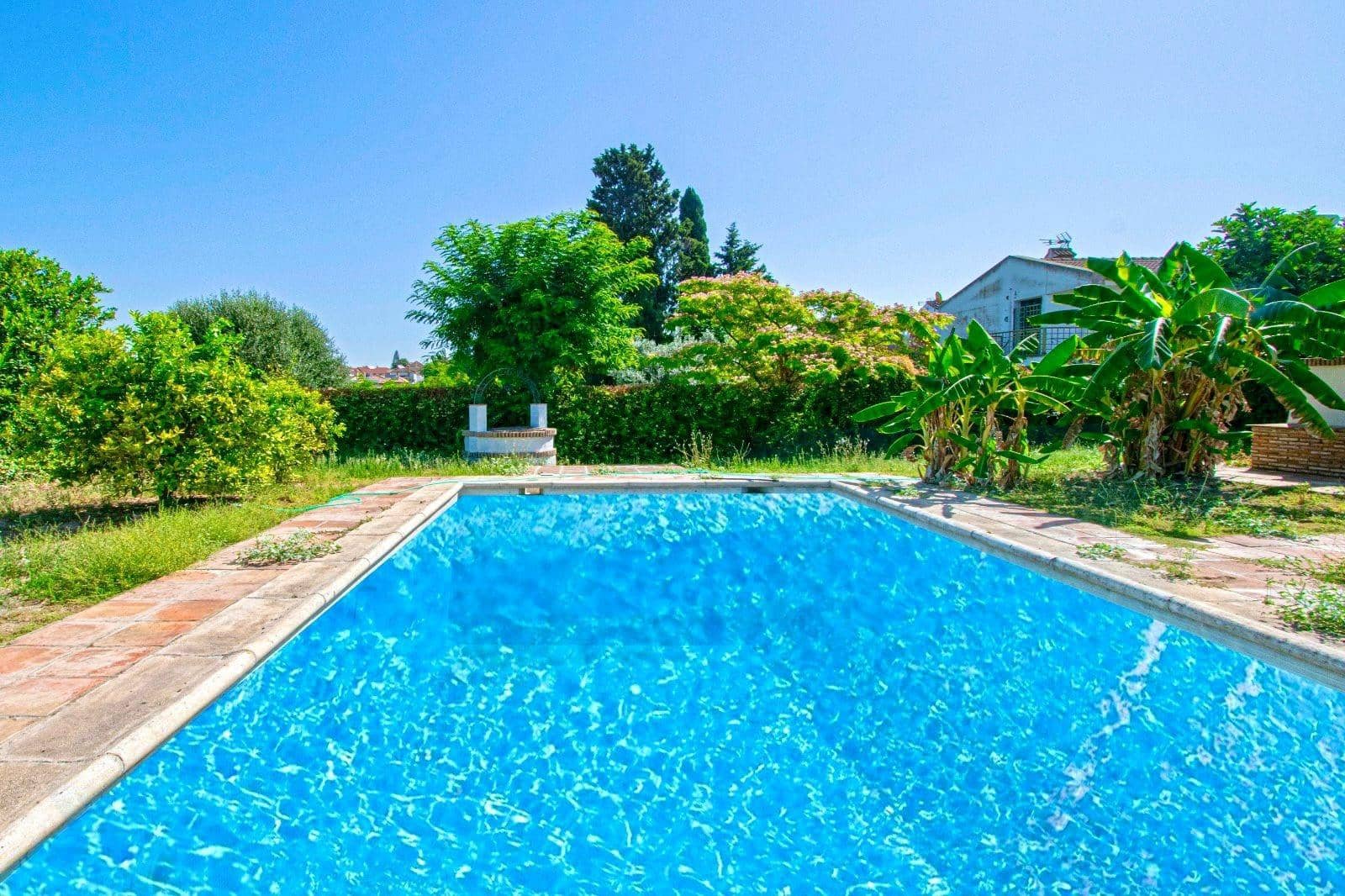 4 quarto Moradia para venda em Montequinto com piscina garagem - 560 000 € (Ref: 9100799)