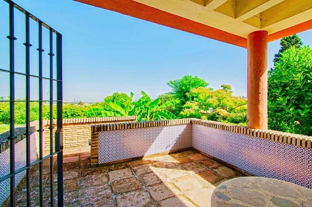 4 soveværelse Villa til salg i Montequinto, Dos Hermanas med swimmingpool garage - € 560.000 (Ref: 9100799)