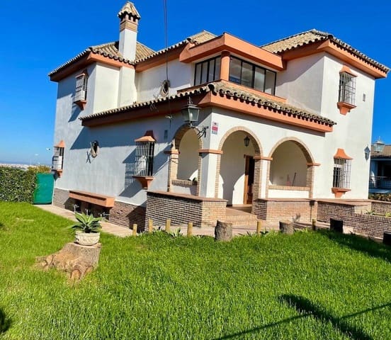 4 sovrum Villa till salu i Montequinto, Dos Hermanas med pool garage - 560 000 € (Ref: 9100799)