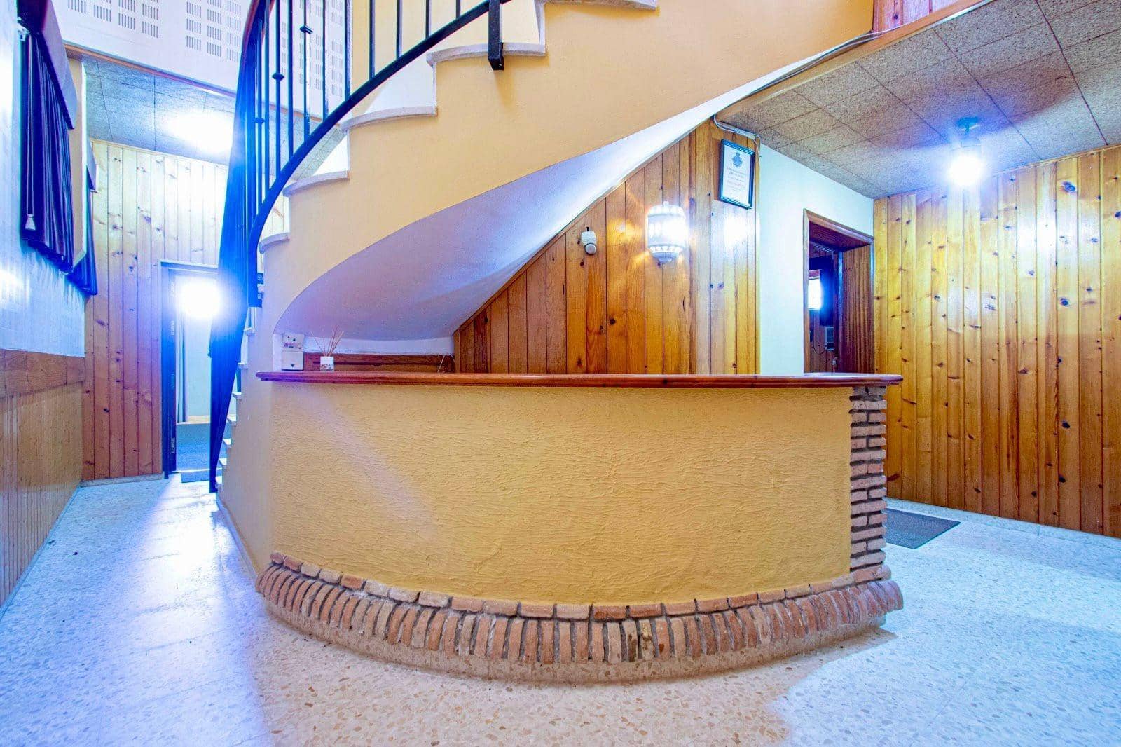 4 bedroom Villa for sale in Montequinto with pool garage - € 560,000 (Ref: 9100799)