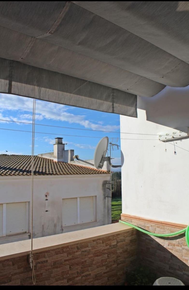 3 slaapkamer Rijtjeshuis te koop in Niebla met garage - € 129.000 (Ref: 9100800)