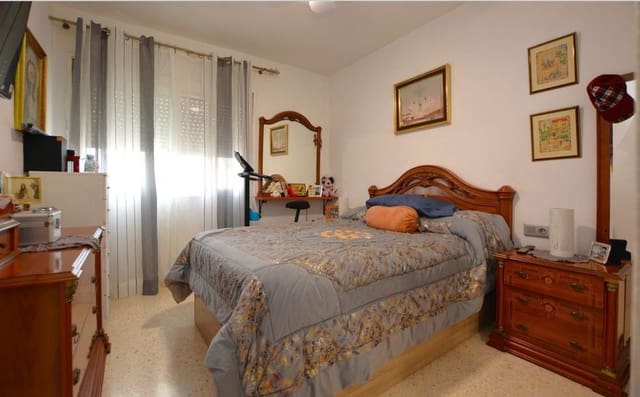 Adosado de 3 habitaciones en Niebla en venta con garaje - 129.000 € (Ref: 9100800)