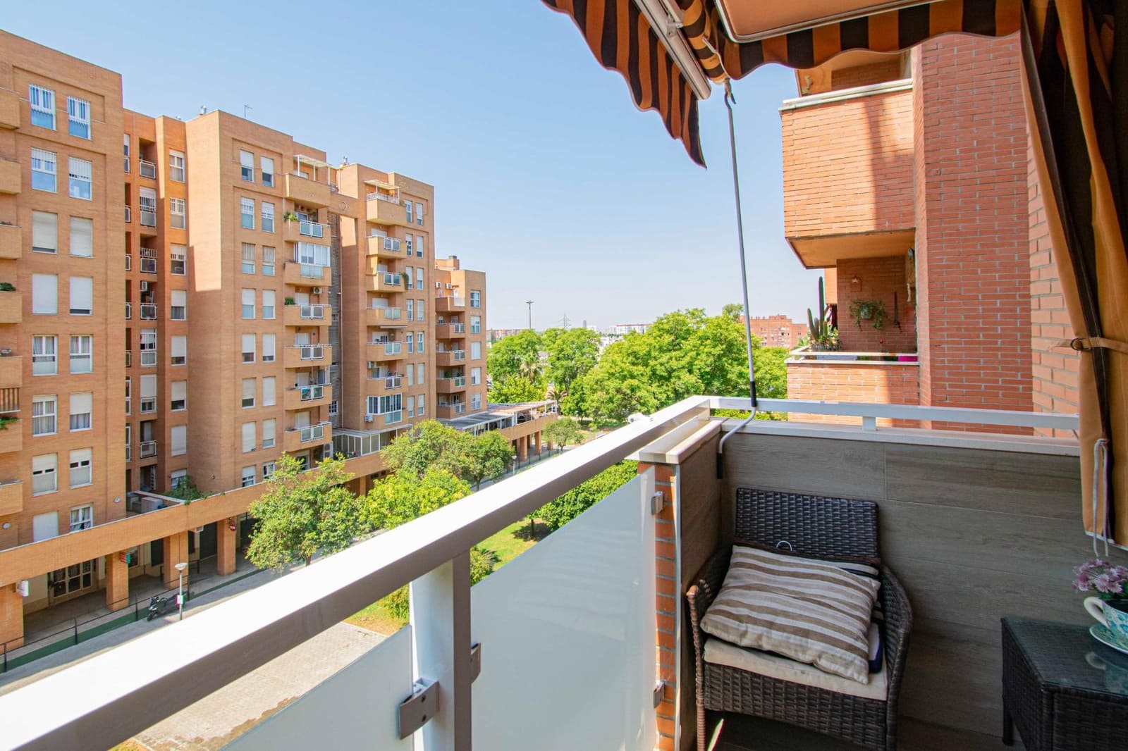 4 soveværelse Lejlighed til salg i Sevilla by - € 395.000 (Ref: 9104719)