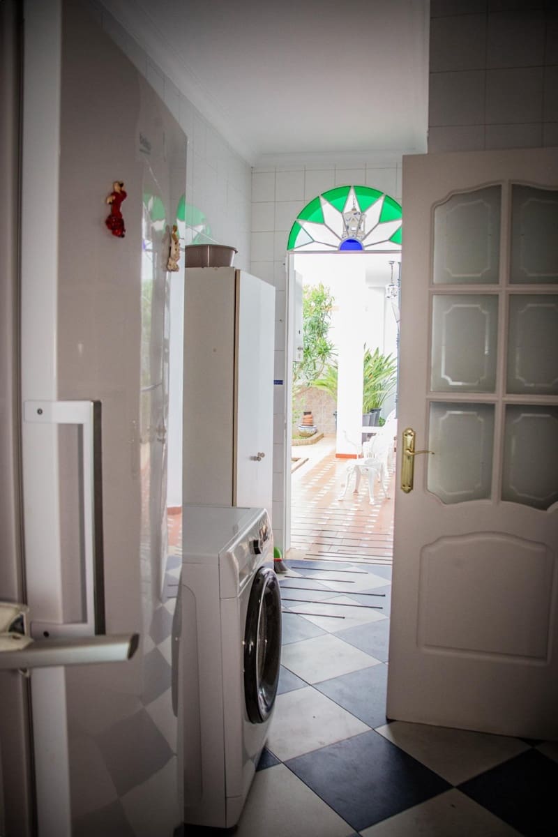 5 soverom Hus til salgs i Moguer med garasje - € 390 000 (Ref: 9104721)