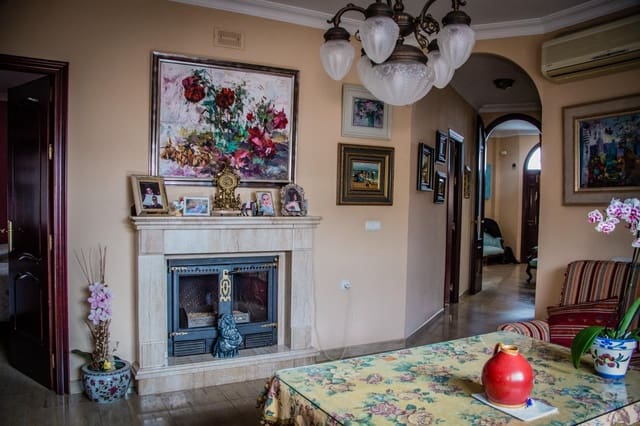 5 sypialnia Dom na sprzedaż w Moguer z garażem - 390 000 € (Ref: 9104721)