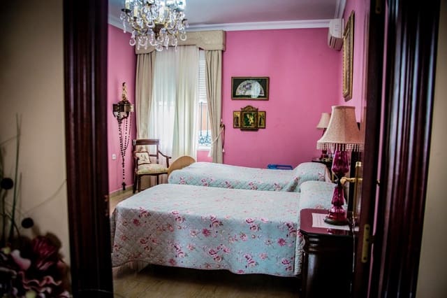 5 sypialnia Dom na sprzedaż w Moguer z garażem - 390 000 € (Ref: 9104721)