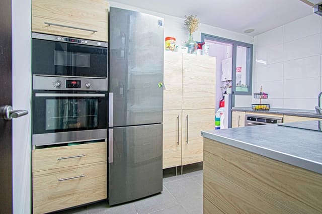 2 soveværelse Lejlighed til salg i Sevilla by - € 220.000 (Ref: 9112409)