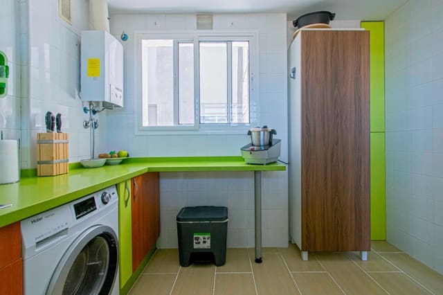 3 makuuhuone Asunto myytävänä paikassa Almensilla mukana 
autotalli - 175 842 € (Ref: 9128302)