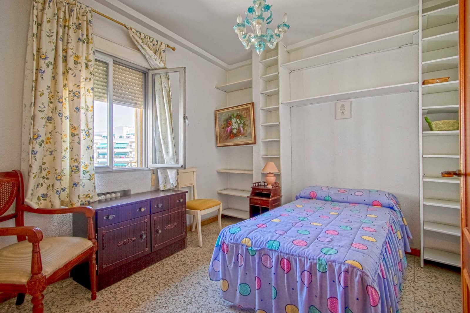 4 bedroom Flat for sale in Seville city - € 380,000 (Ref: 9129798)