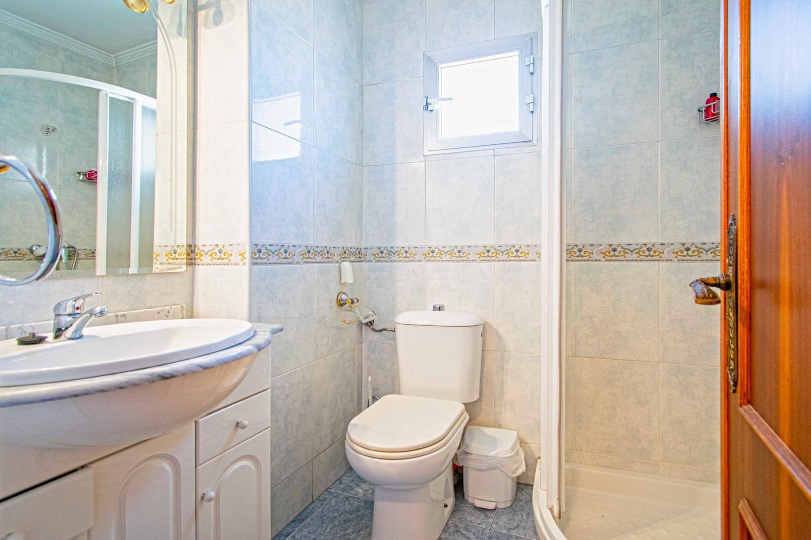 4 Zimmer Wohnung zu verkaufen in Sevilla Stadt - 380.000 € (Ref: 9129798)