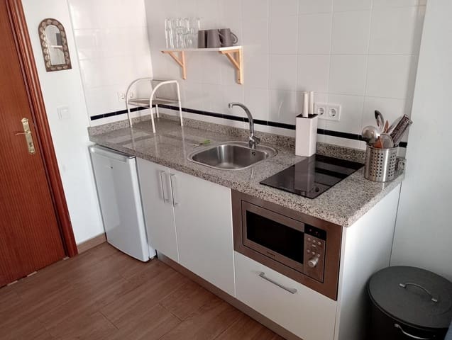 2 bedroom Flat for rent in Seville city - € 1,300 (Ref: 9129799)