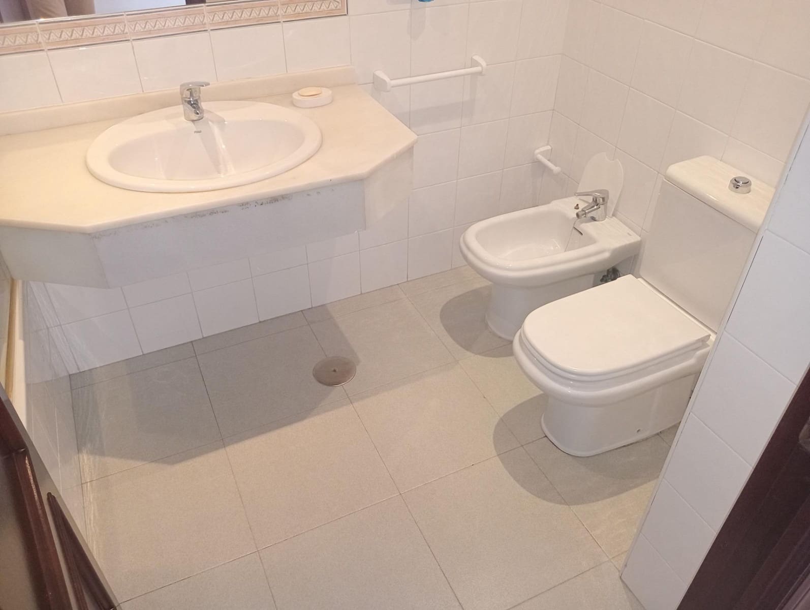 3 soveværelse Lejlighed til leje i Sevilla by med garage - € 1.450 (Ref: 9129801)