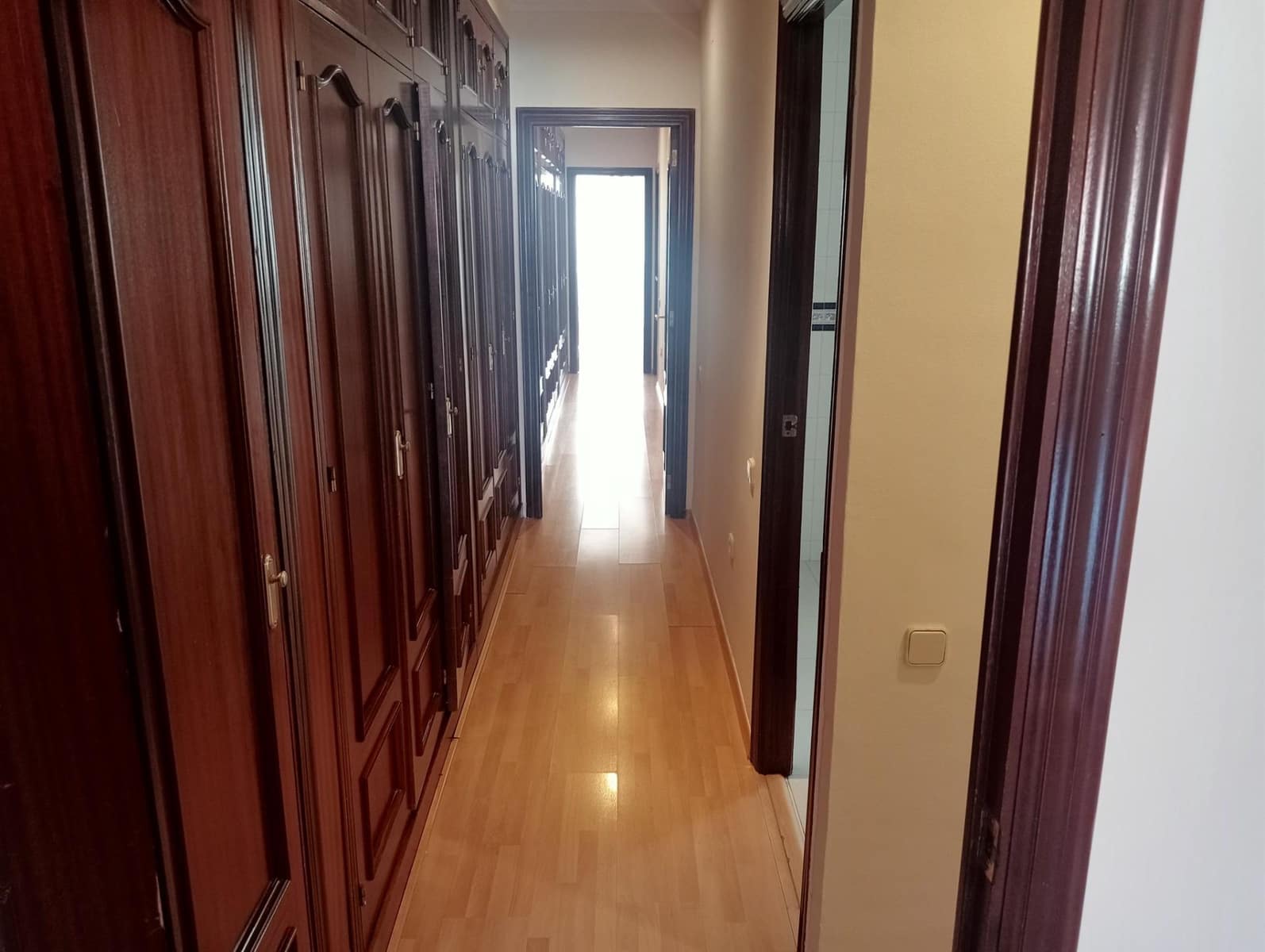 3 soveværelse Lejlighed til leje i Sevilla by med garage - € 1.450 (Ref: 9129801)