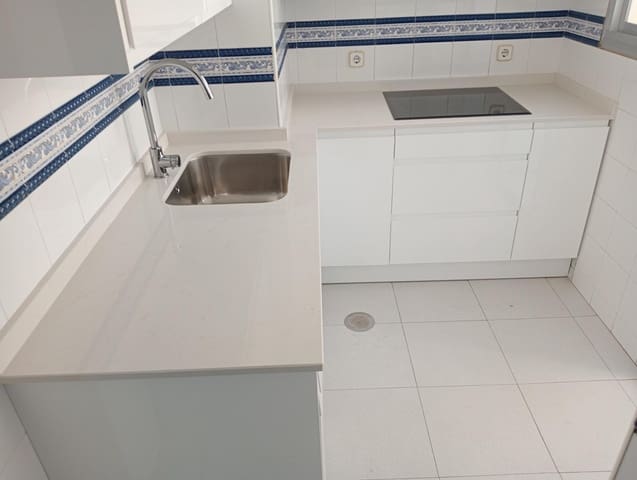 3 soveværelse Lejlighed til leje i Sevilla by med garage - € 1.450 (Ref: 9129801)