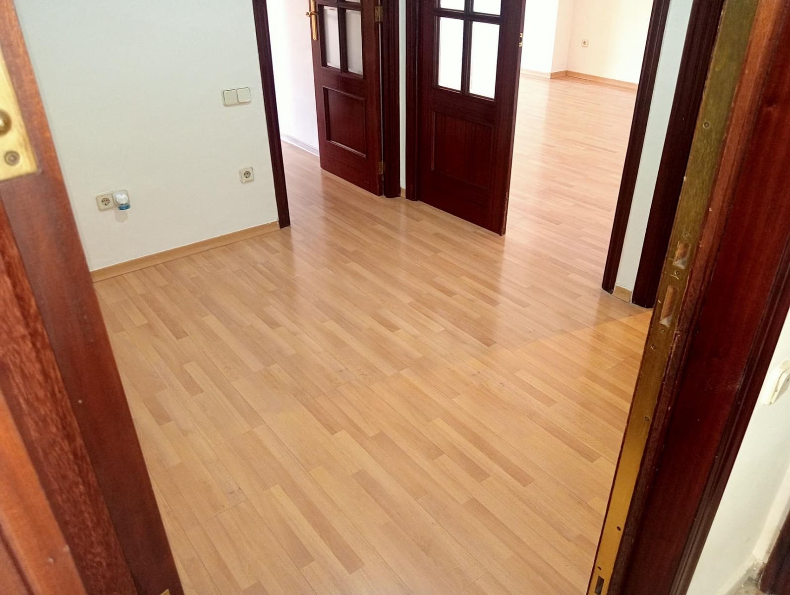 3 soveværelse Lejlighed til leje i Sevilla by med garage - € 1.450 (Ref: 9129801)