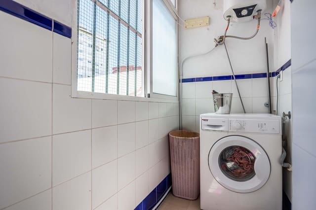 2 sypialnia Mieszkanie na sprzedaż w Miasto Sewilla - 285 000 € (Ref: 9132457)