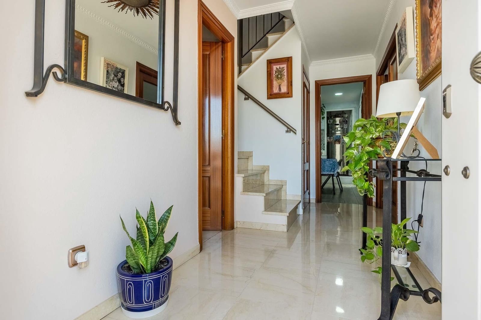 4 sypialnia Dom szeregowy na sprzedaż w Castilleja de la Cuesta z garażem - 260 000 € (Ref: 9132458)