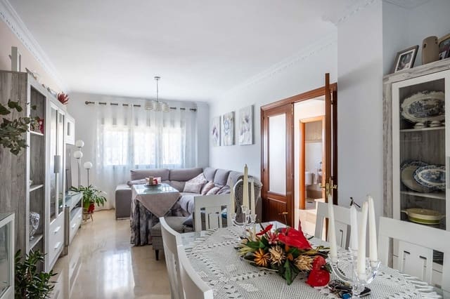 4 sypialnia Dom szeregowy na sprzedaż w Castilleja de la Cuesta z garażem - 260 000 € (Ref: 9132458)