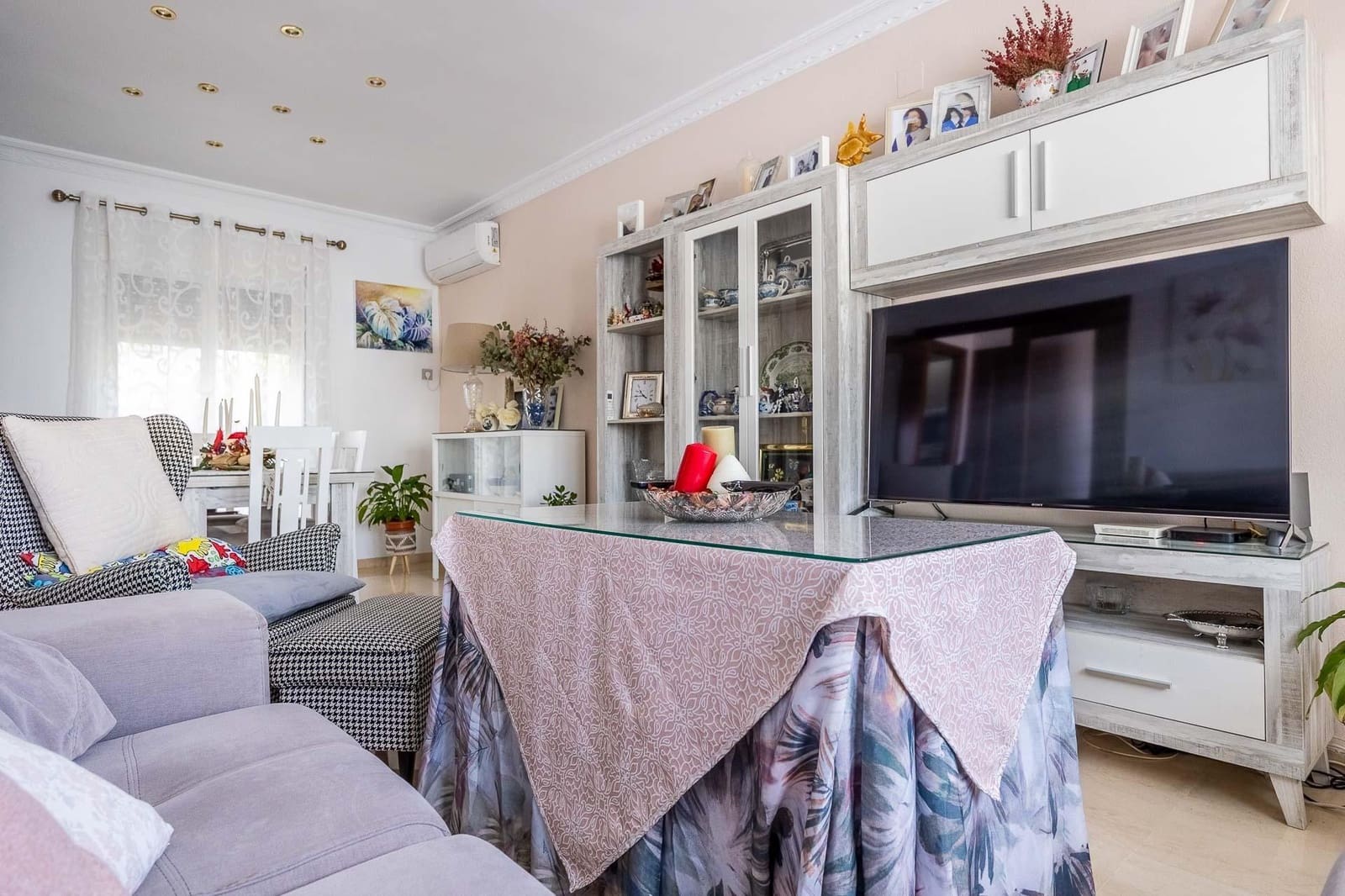 4 sypialnia Dom szeregowy na sprzedaż w Castilleja de la Cuesta z garażem - 260 000 € (Ref: 9132458)