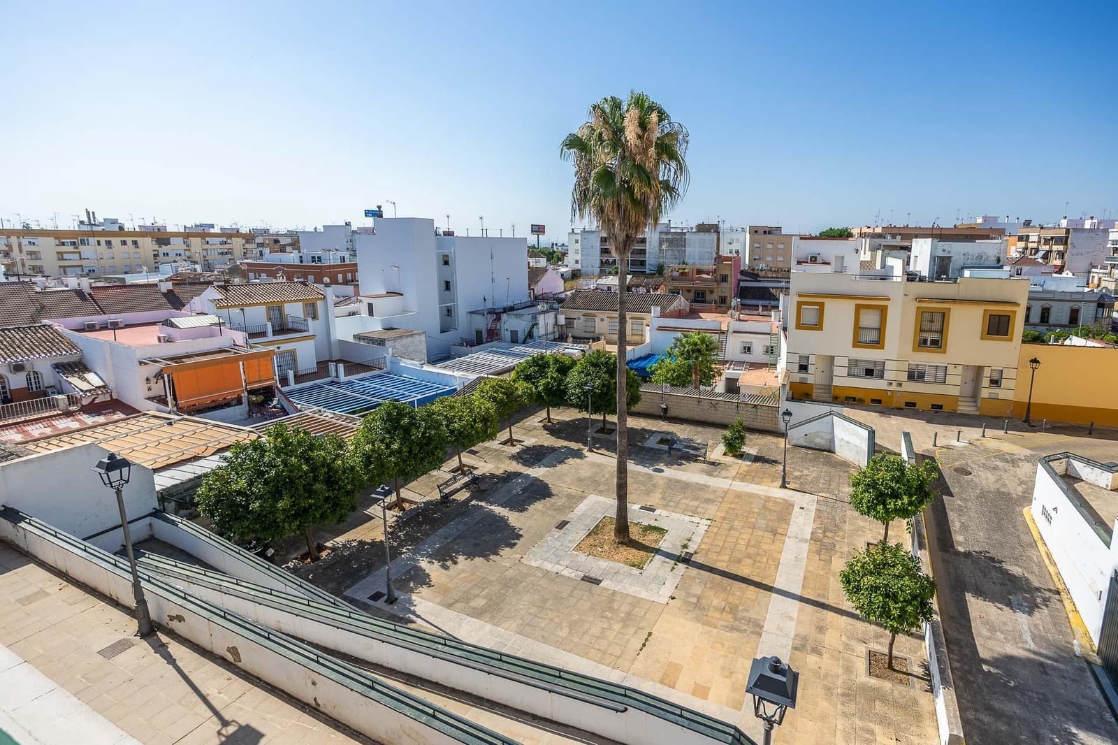 4 sypialnia Dom szeregowy na sprzedaż w Castilleja de la Cuesta z garażem - 260 000 € (Ref: 9132458)