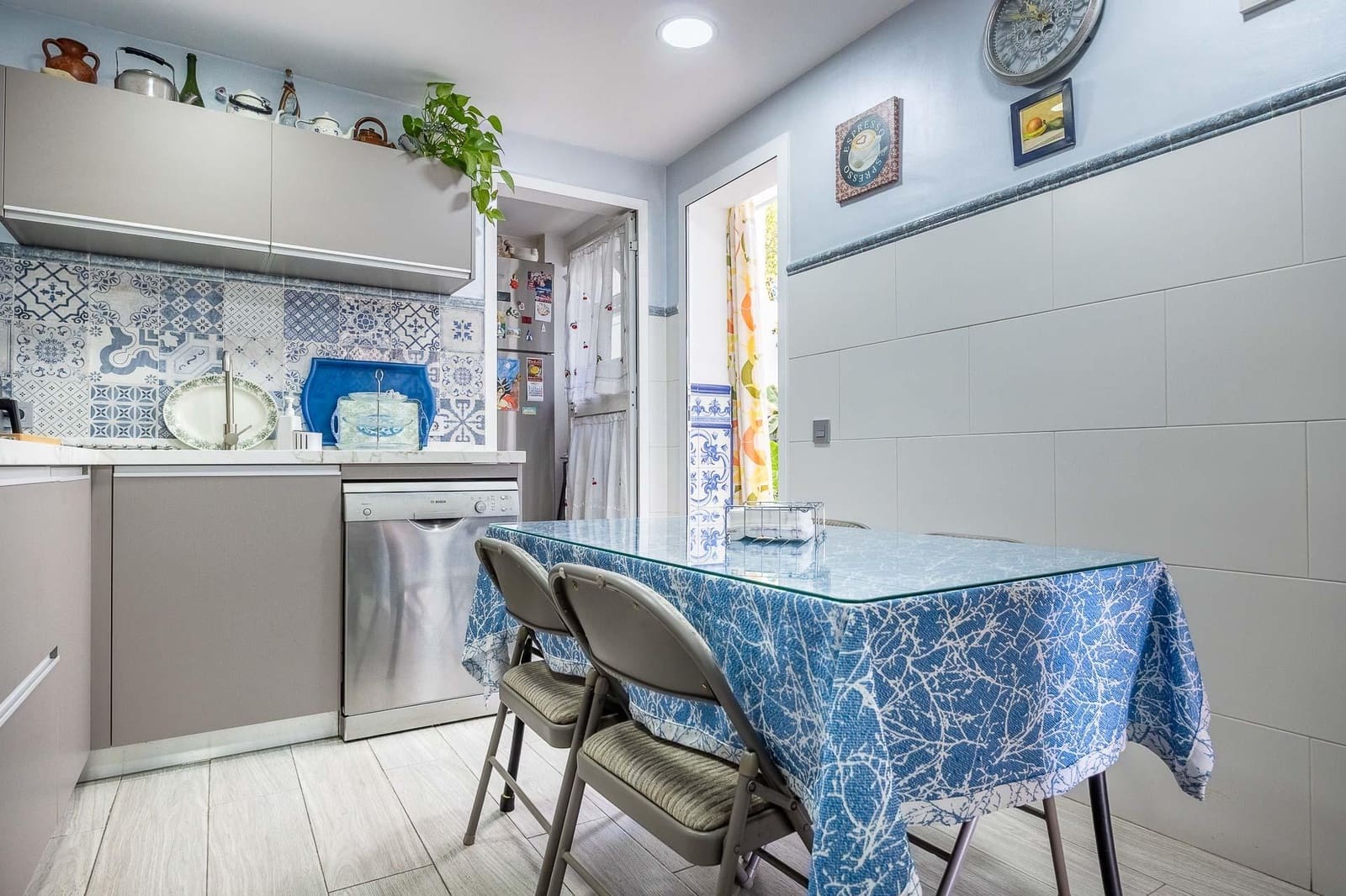 4 sypialnia Dom szeregowy na sprzedaż w Castilleja de la Cuesta z garażem - 260 000 € (Ref: 9132458)