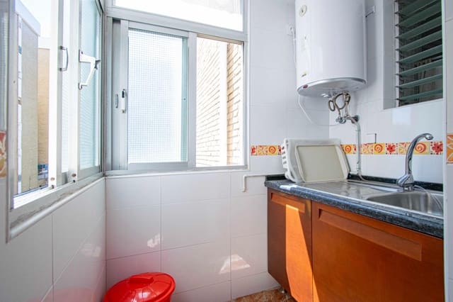 3 soverom Leilighet til salgs i Sevilla by - € 175 000 (Ref: 9132459)