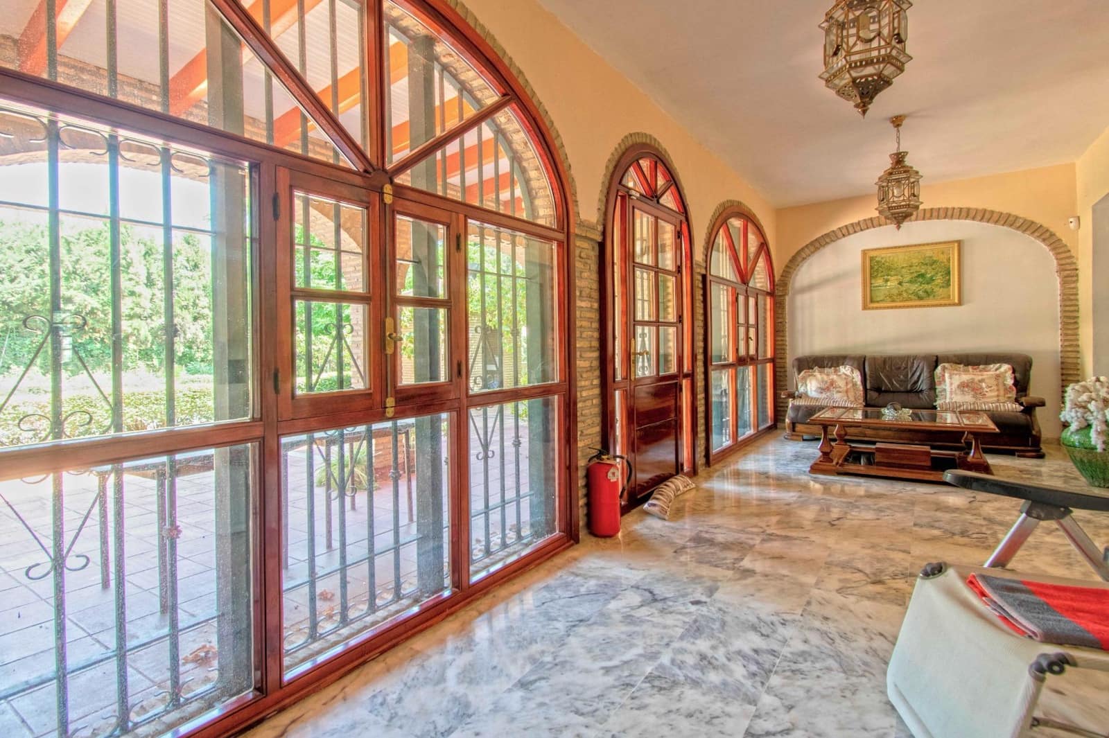 10 soverom Villa til salgs i Palomares del Rio med svømmebasseng garasje - € 790 000 (Ref: 9134499)