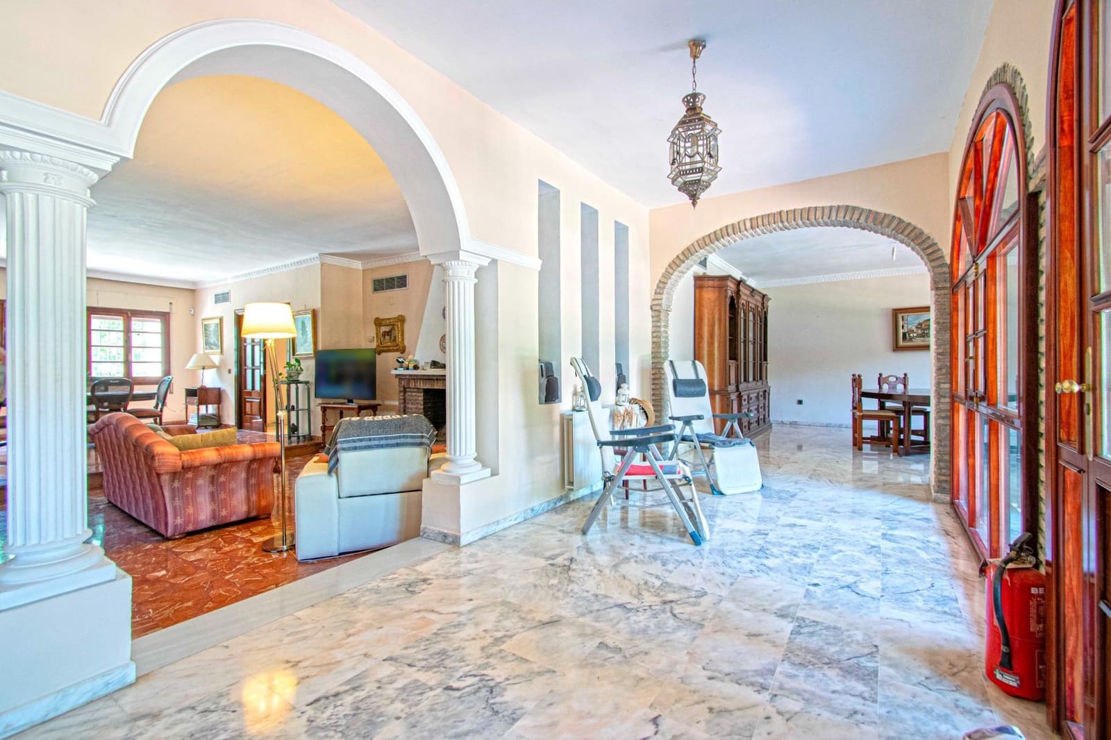 10 soverom Villa til salgs i Palomares del Rio med svømmebasseng garasje - € 790 000 (Ref: 9134499)