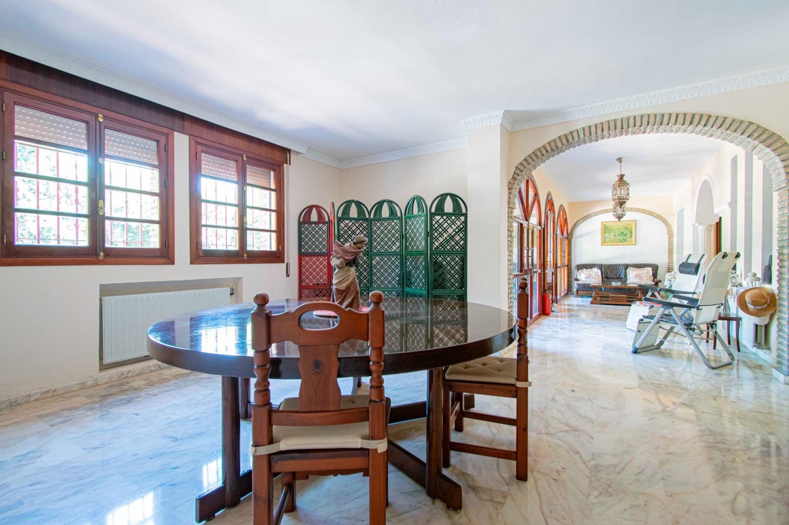 10 soverom Villa til salgs i Palomares del Rio med svømmebasseng garasje - € 790 000 (Ref: 9134499)