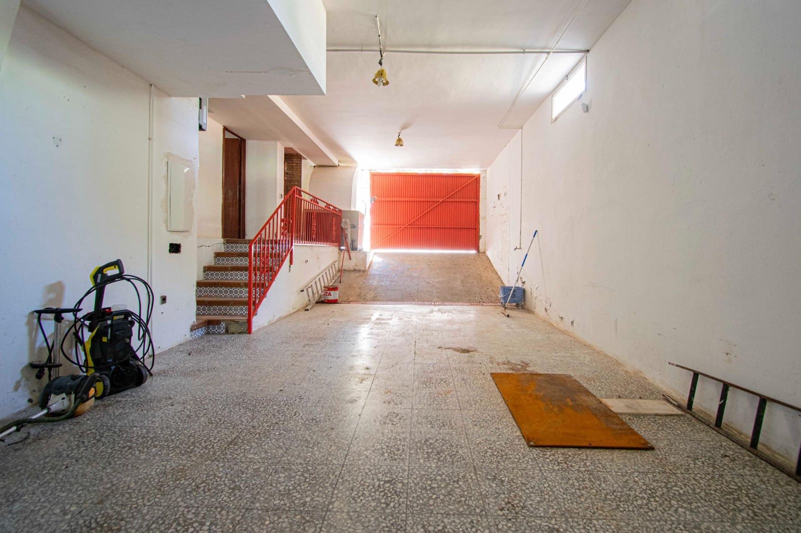 10 soverom Villa til salgs i Palomares del Rio med svømmebasseng garasje - € 790 000 (Ref: 9134499)