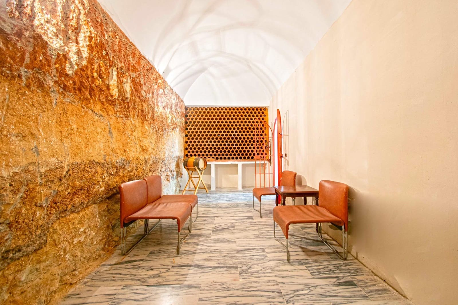 10 soverom Villa til salgs i Palomares del Rio med svømmebasseng garasje - € 790 000 (Ref: 9134499)