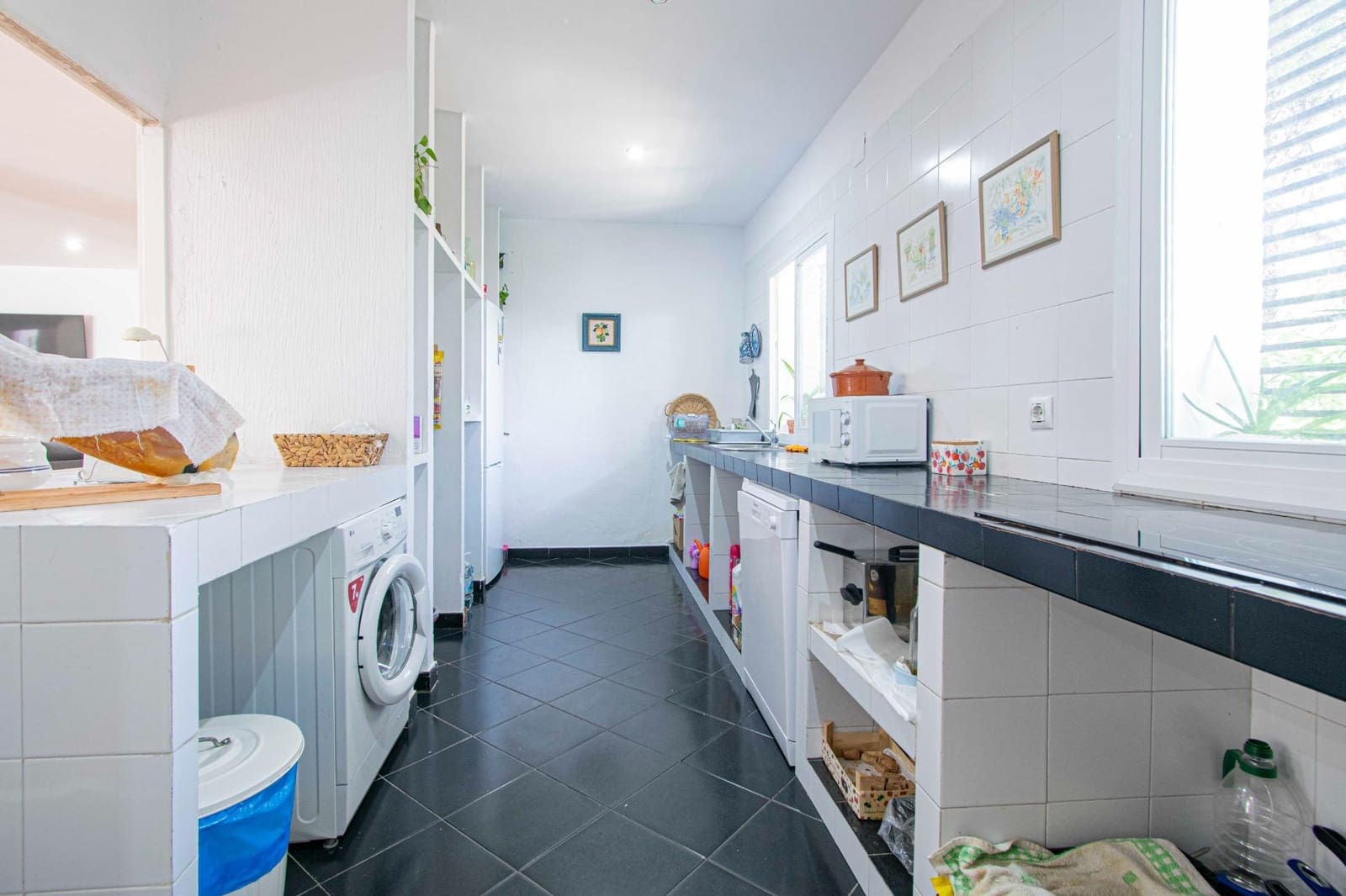 5 soverom Villa til salgs i Las Pajanosas med svømmebasseng garasje - € 450 000 (Ref: 9147247)