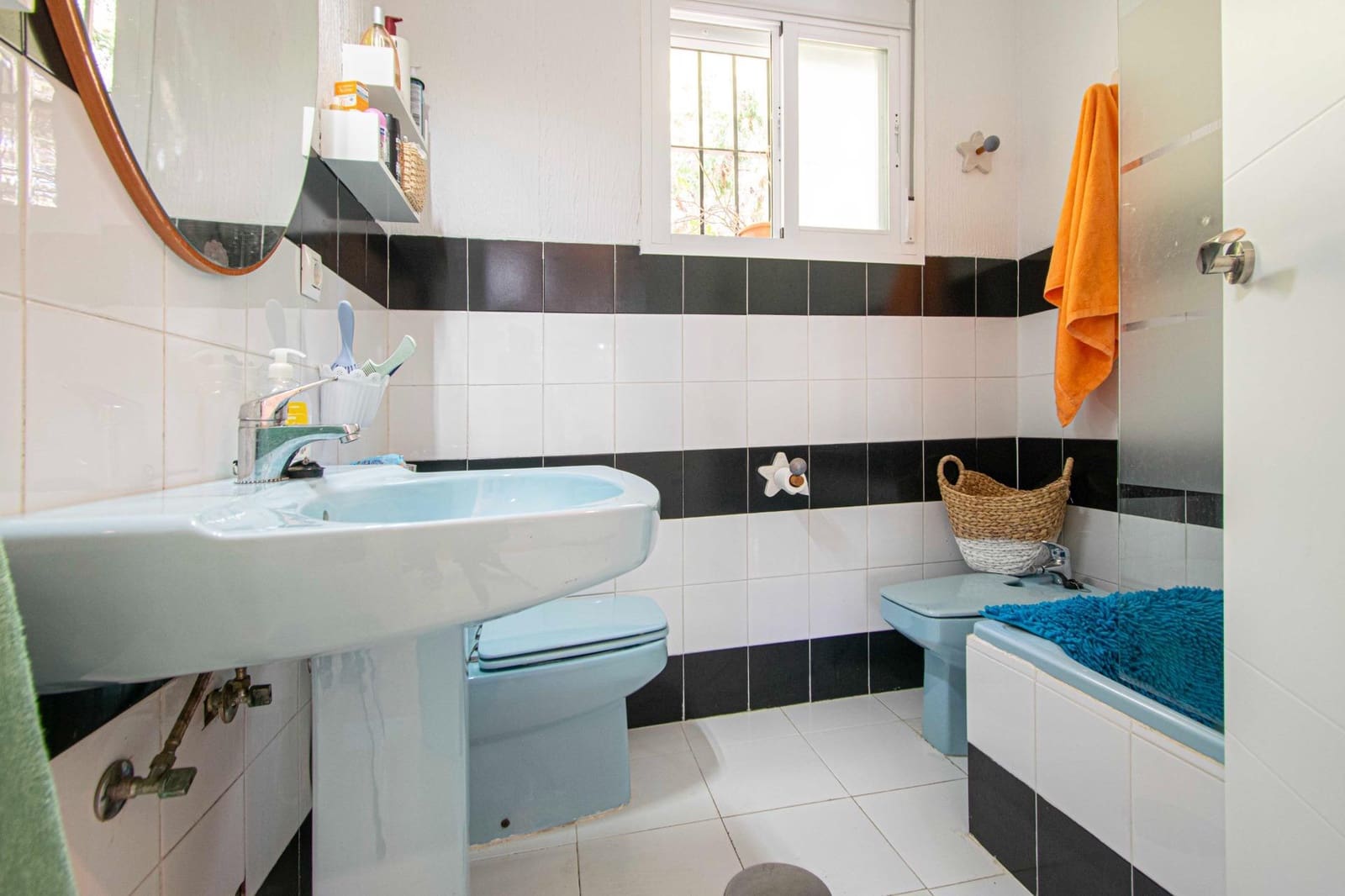 5 bedroom Villa for sale in Las Pajanosas with pool garage - € 415,000 (Ref: 9147247)