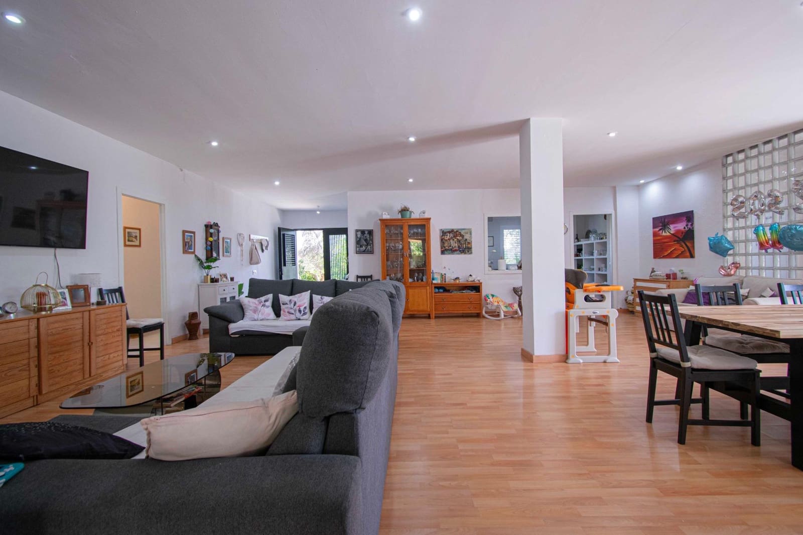 5 bedroom Villa for sale in Las Pajanosas with pool garage - € 415,000 (Ref: 9147247)