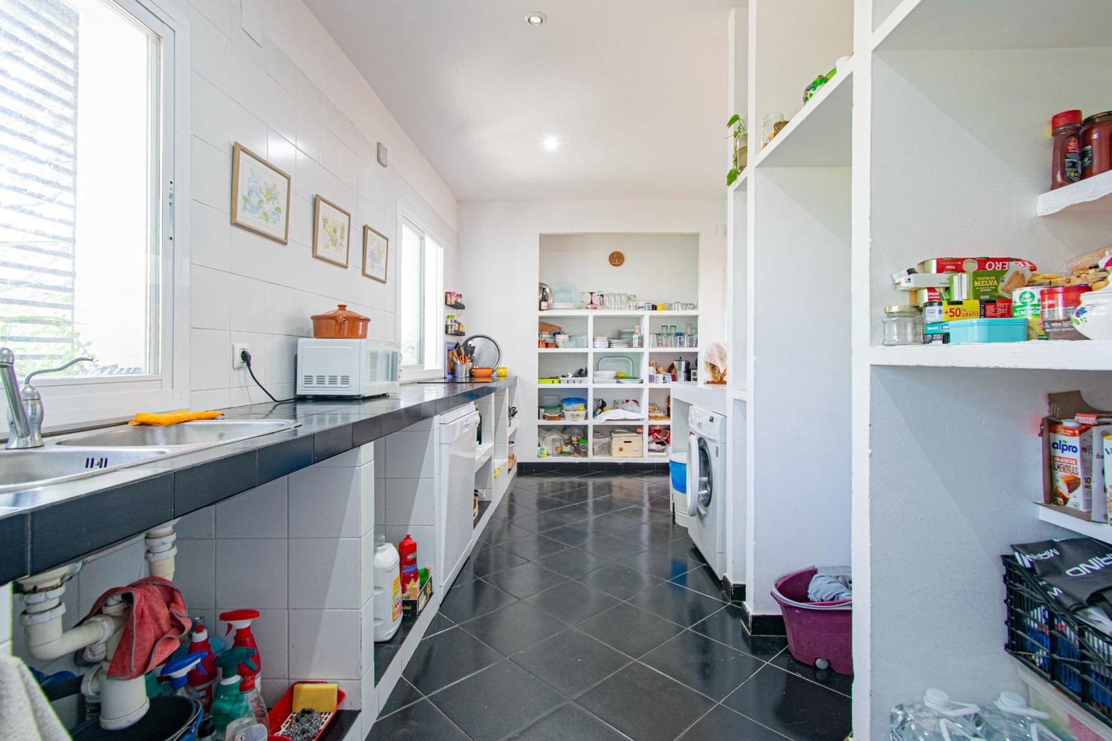 5 slaapkamer Villa te koop in Las Pajanosas met zwembad garage - € 415.000 (Ref: 9147247)