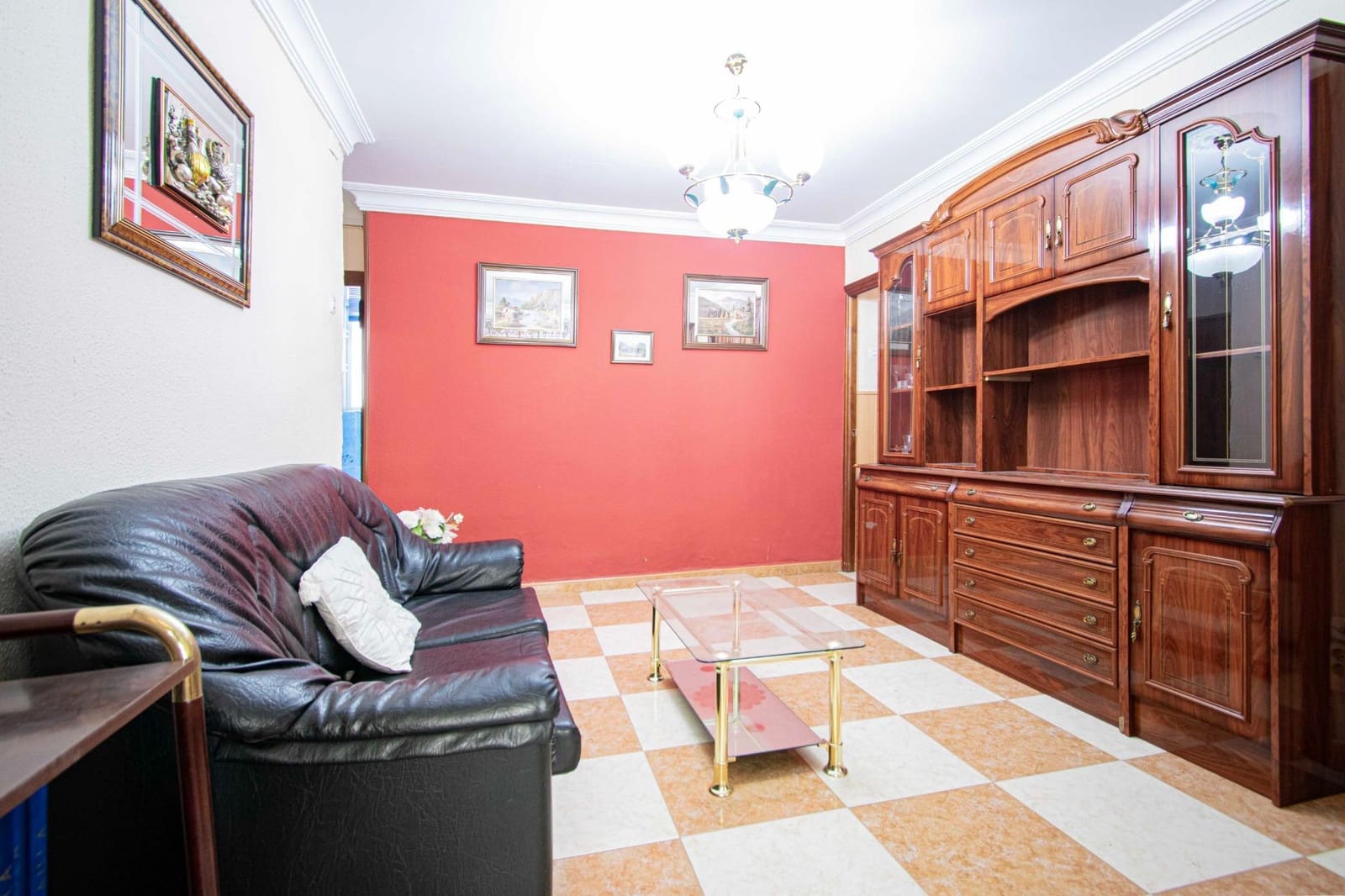 4 slaapkamer Flat te koop in Sevilla stad - € 185.000 (Ref: 9154017)