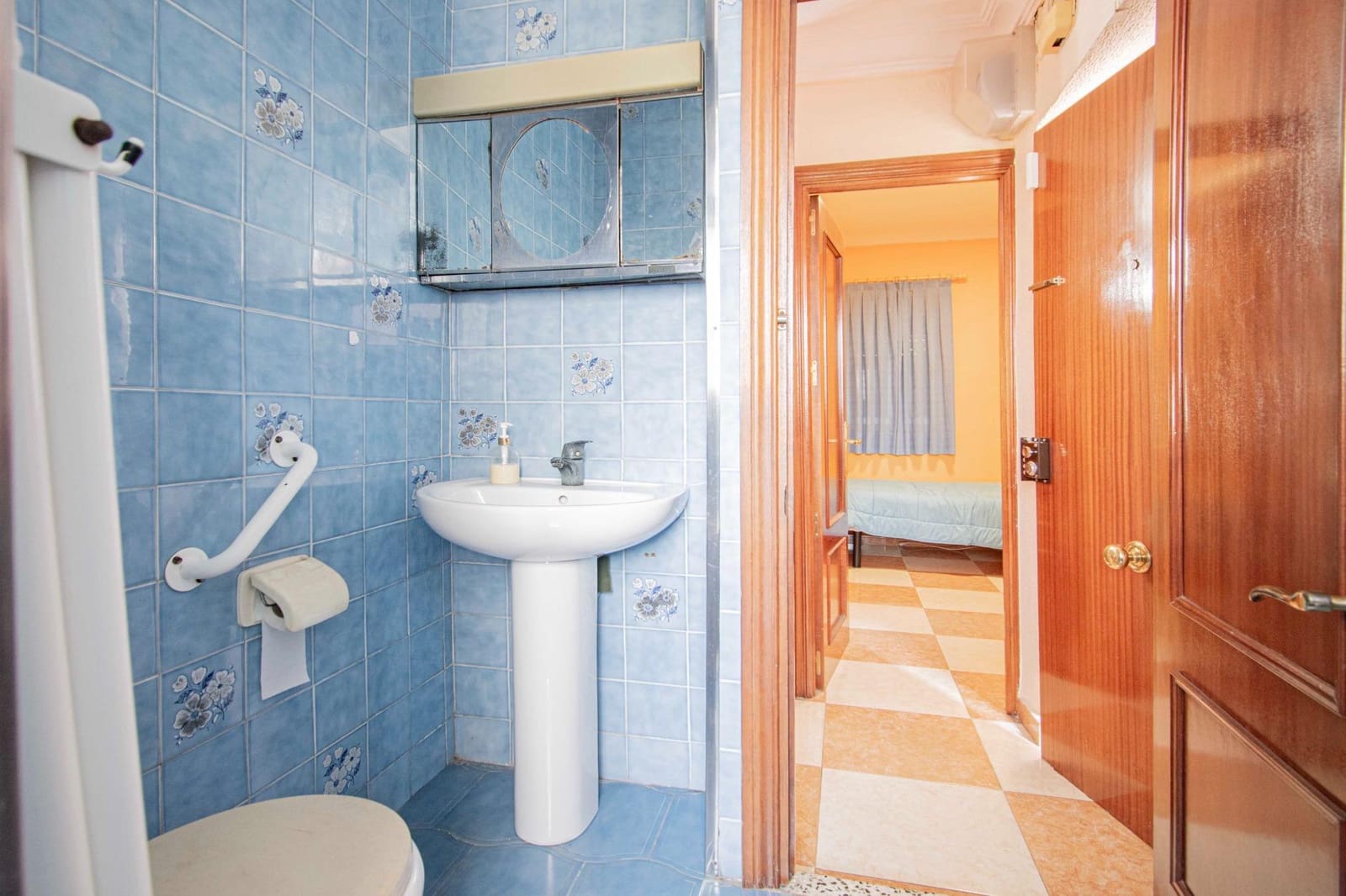 4 slaapkamer Flat te koop in Sevilla stad - € 185.000 (Ref: 9154017)