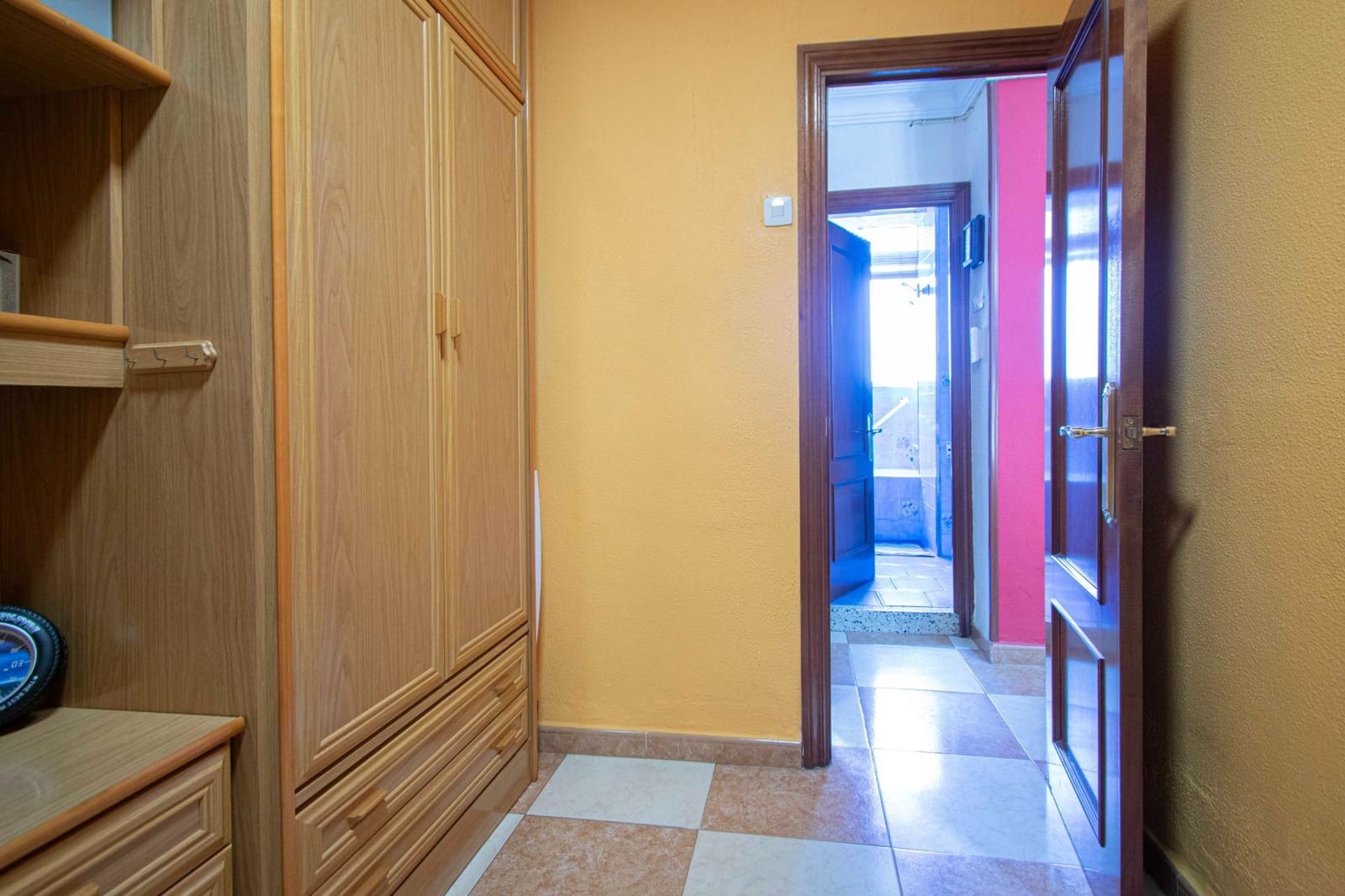 4 slaapkamer Flat te koop in Sevilla stad - € 185.000 (Ref: 9154017)