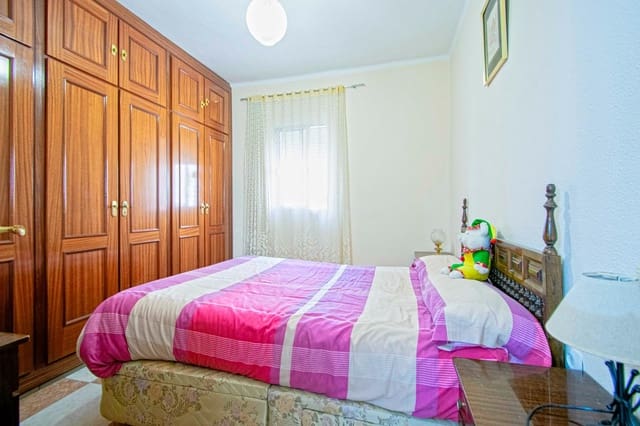 4 soverom Leilighet til salgs i Sevilla by - € 185 000 (Ref: 9154017)