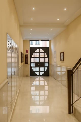 2 soveværelse Lejlighed til salg i Sevilla by med garage - € 168.000 (Ref: 9161063)