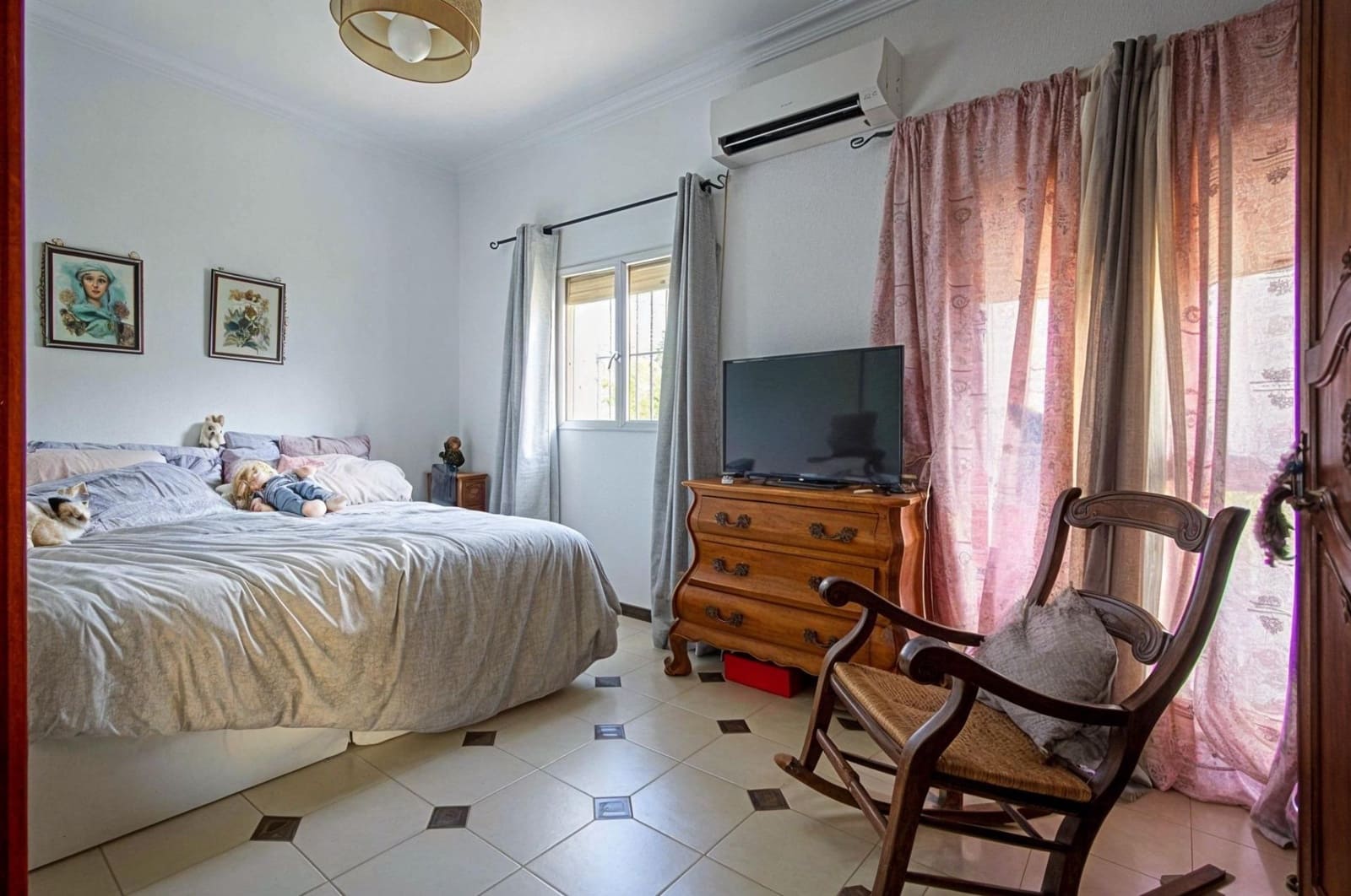 5 soveværelse Byhus til salg i Sevilla by - € 495.000 (Ref: 9181097)