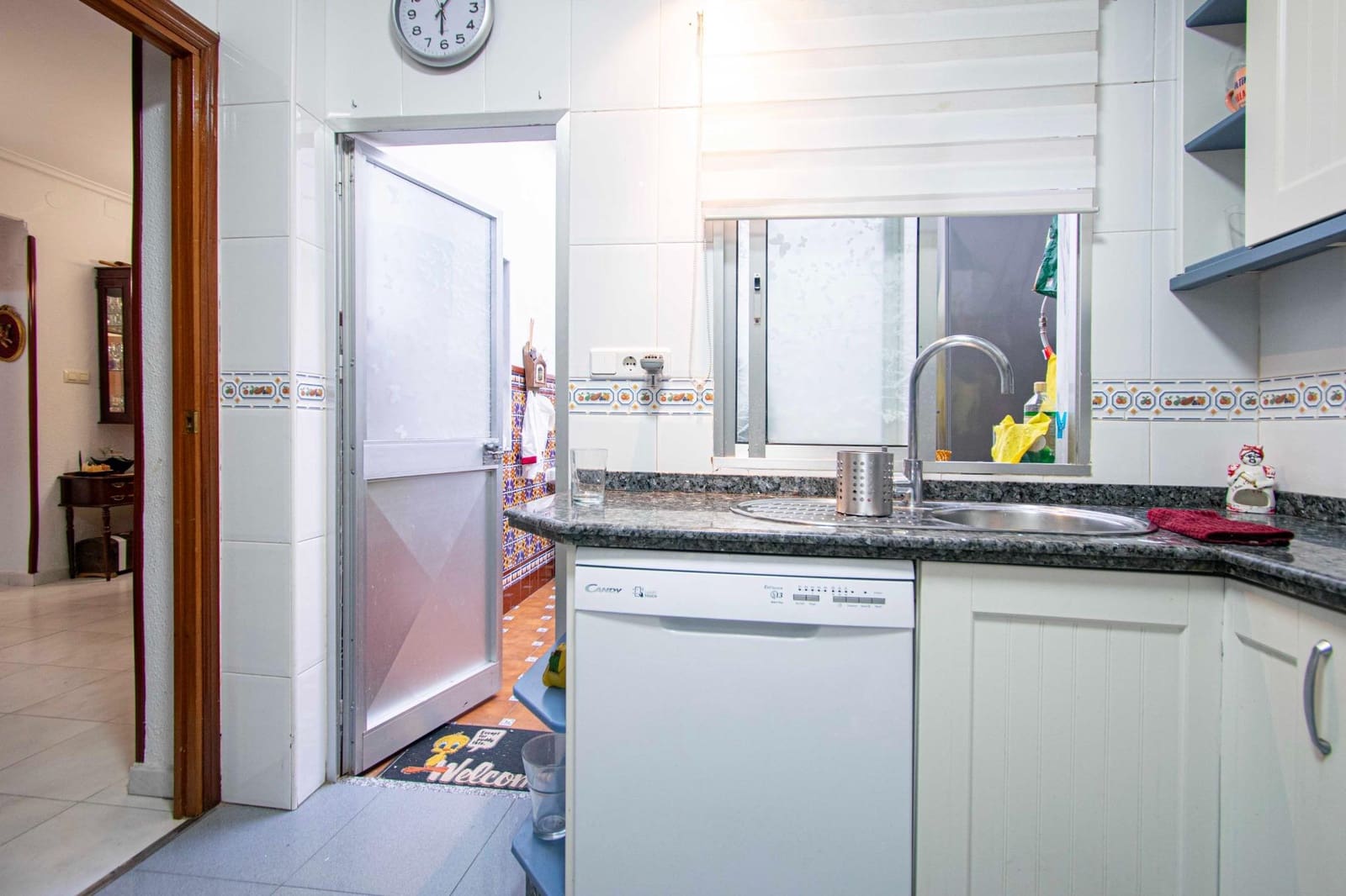 5 soveværelse Byhus til salg i Sevilla by - € 495.000 (Ref: 9181097)