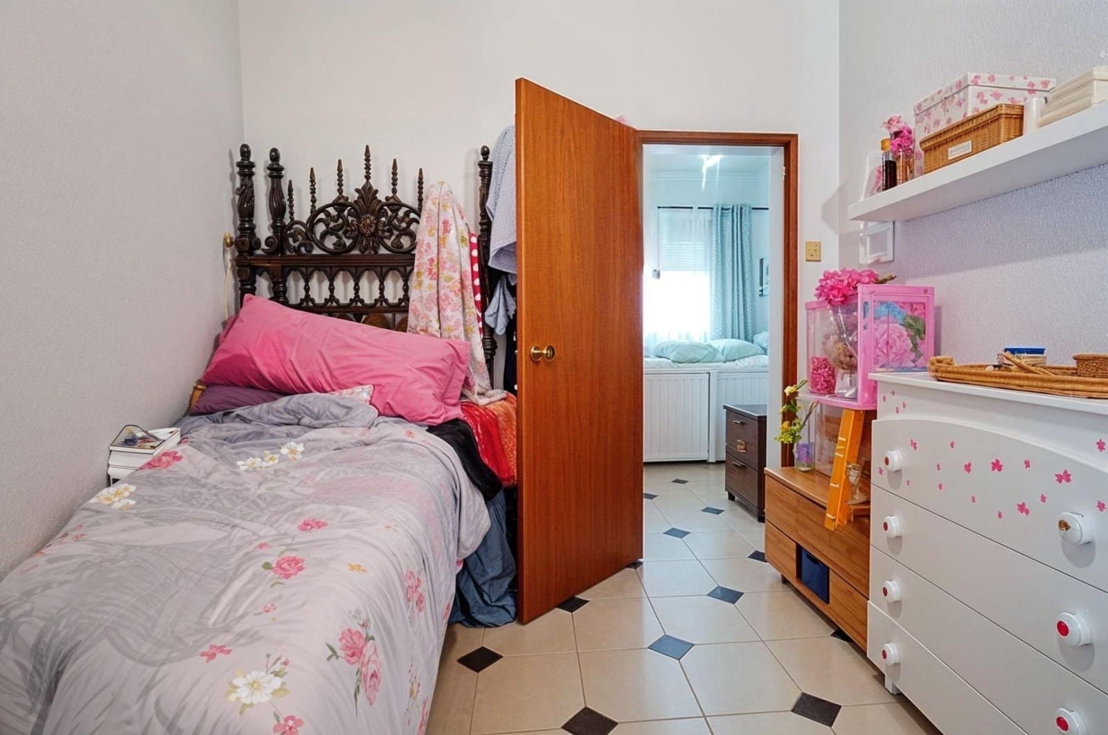 5 soveværelse Byhus til salg i Sevilla by - € 495.000 (Ref: 9181097)