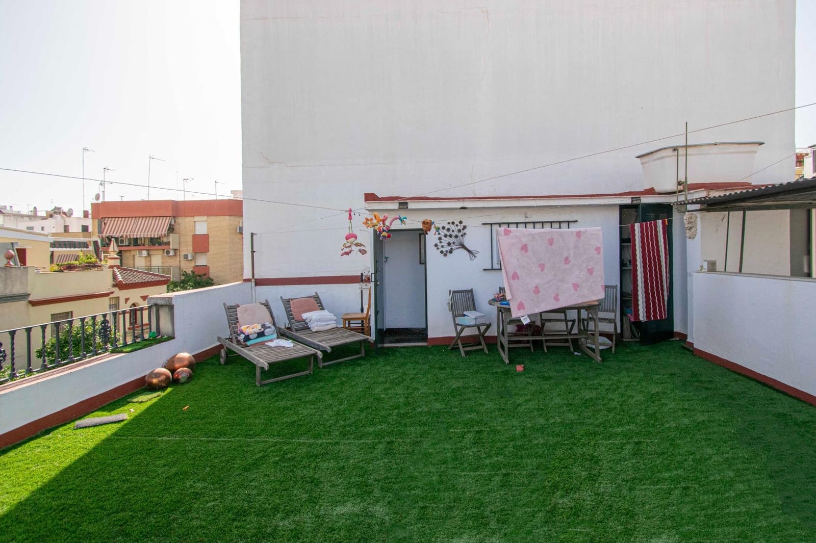 5 soveværelse Byhus til salg i Sevilla by - € 495.000 (Ref: 9181097)